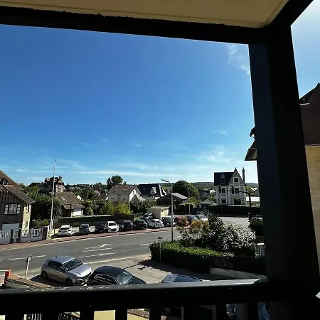 Le Yacht Club Avec Acces Et Parking Prive Διαμέρισμα *